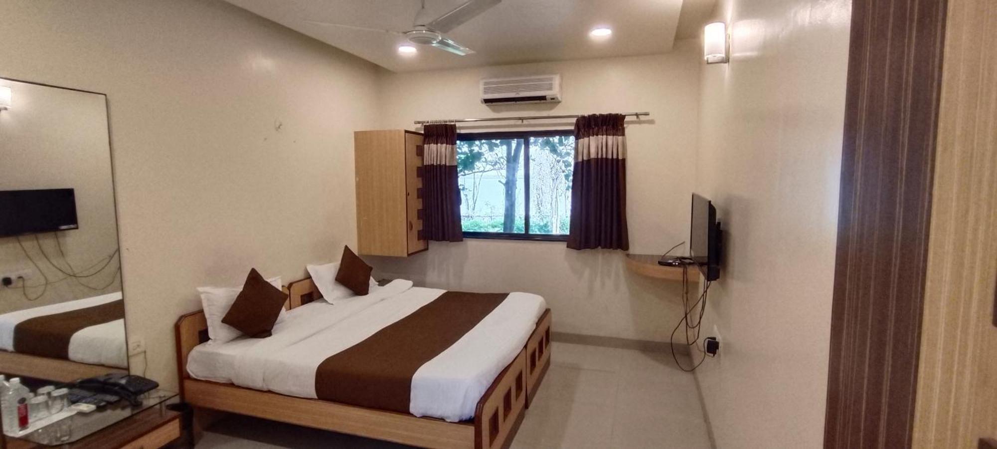 Aquarius Resort Gorhe Khurd Dış mekan fotoğraf