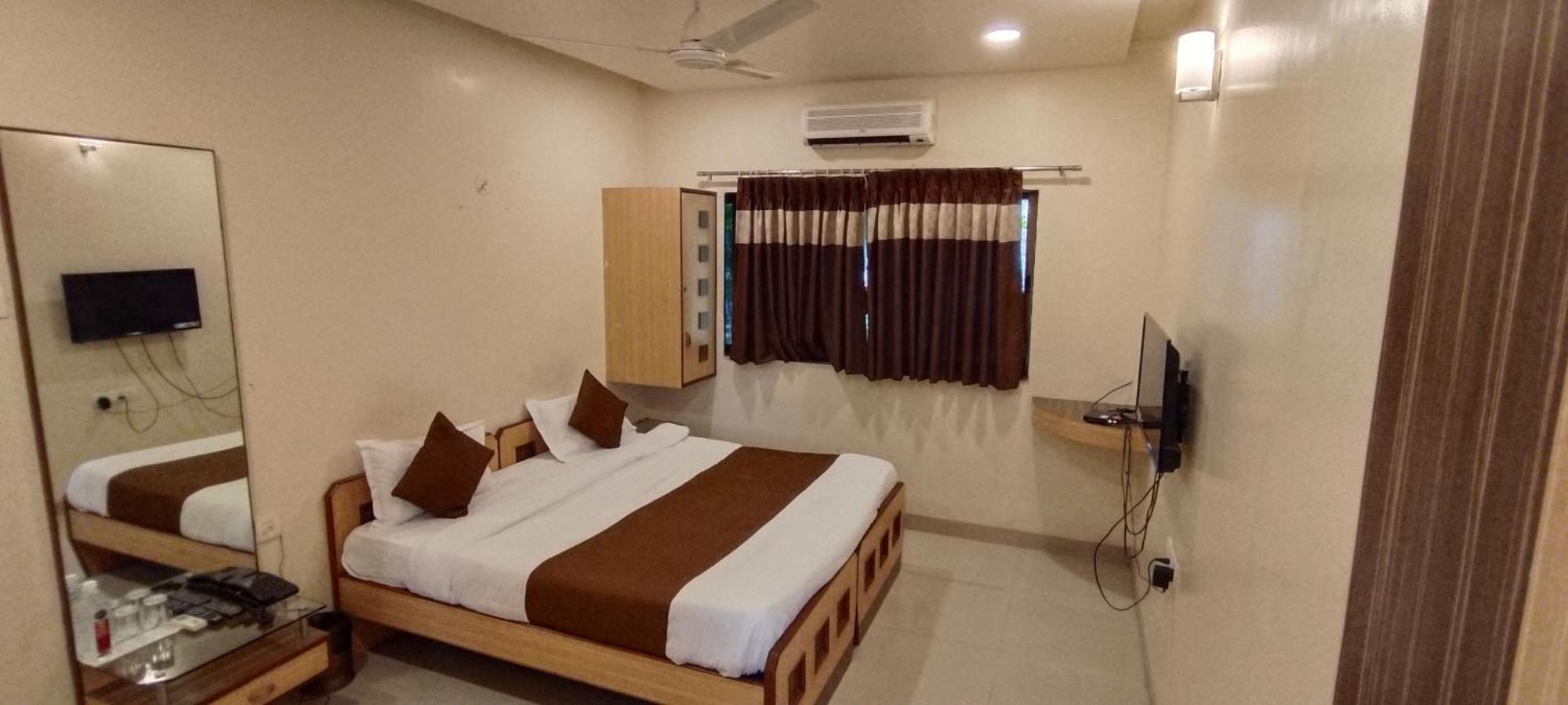 Aquarius Resort Gorhe Khurd Dış mekan fotoğraf